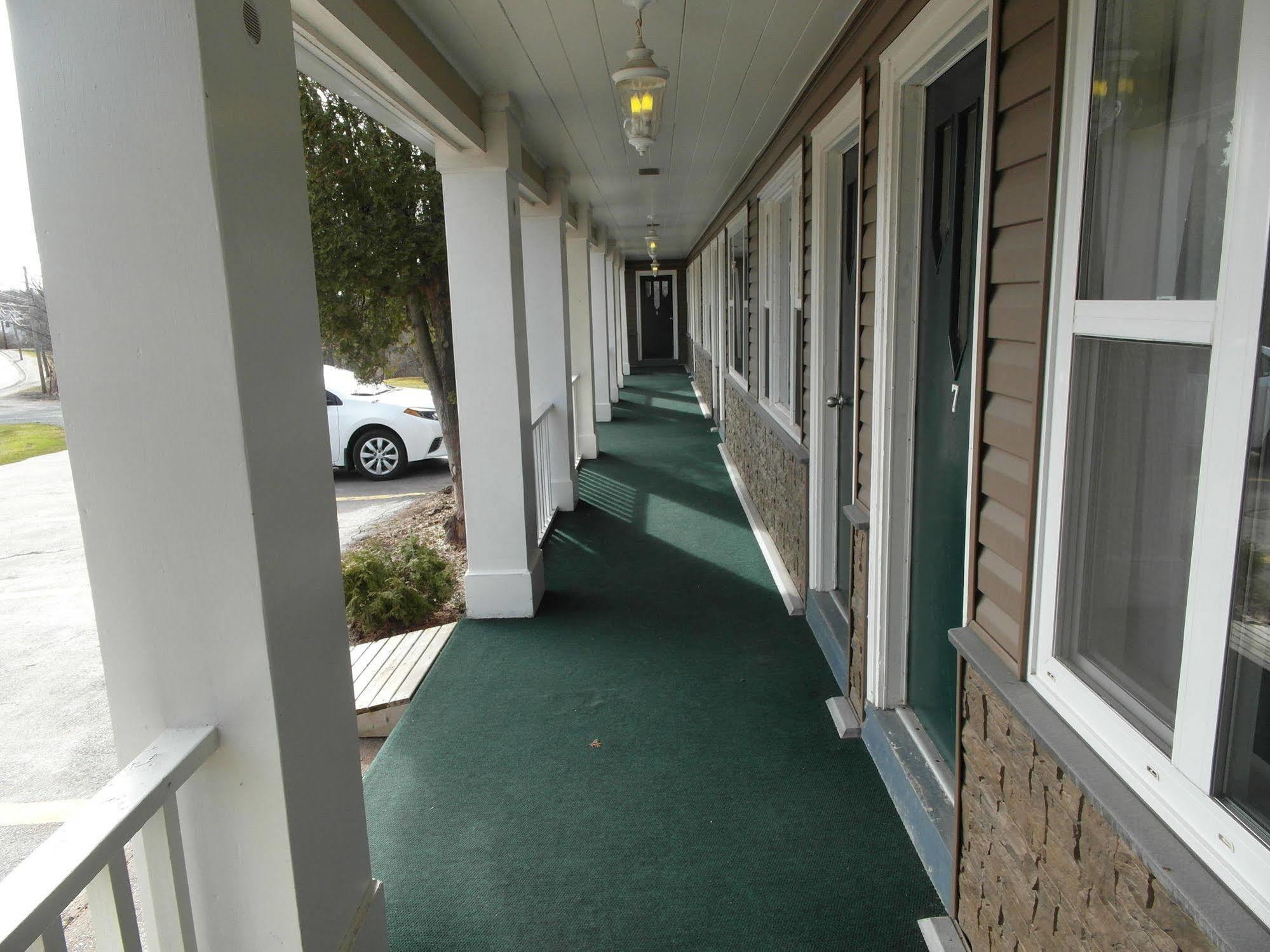 Lionstone Inn Motel & Cottages Pictou Zewnętrze zdjęcie