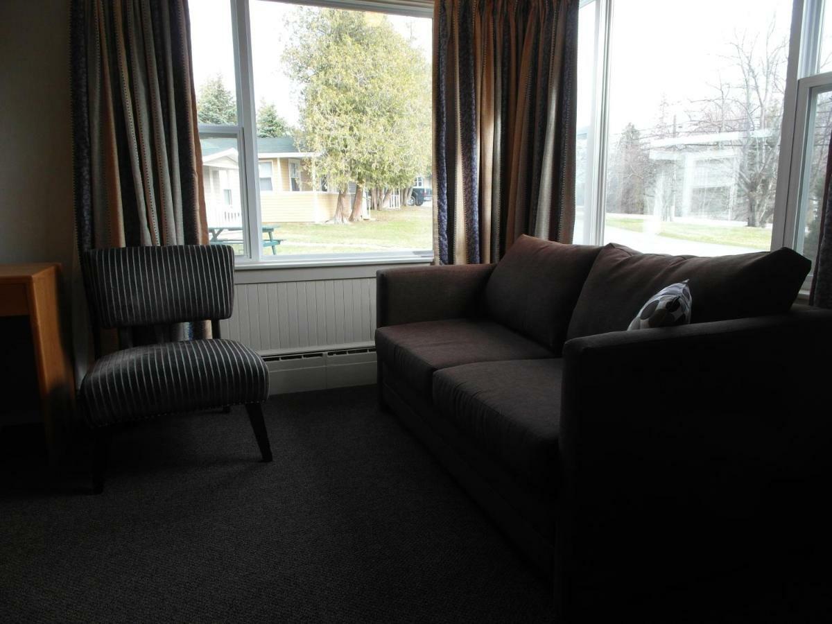 Lionstone Inn Motel & Cottages Pictou Zewnętrze zdjęcie
