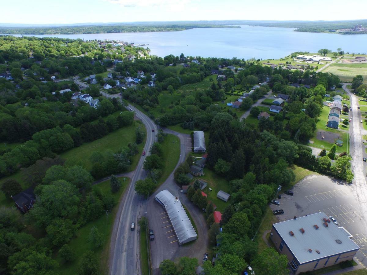 Lionstone Inn Motel & Cottages Pictou Zewnętrze zdjęcie
