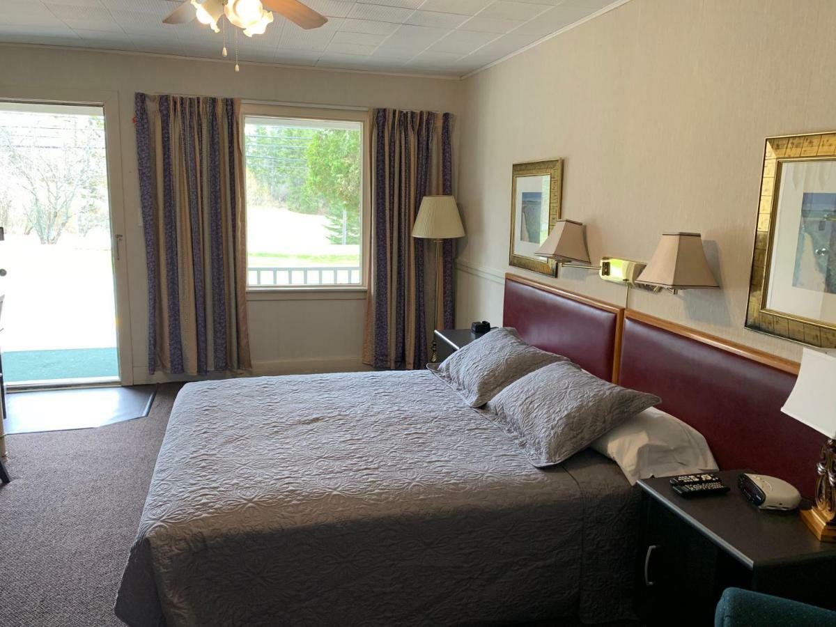 Lionstone Inn Motel & Cottages Pictou Zewnętrze zdjęcie